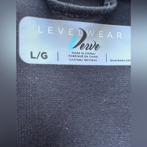 LEVELWEAR VERVE Women's Iris Hooded Vest Size: Large Color:Black - Picture 7 of 7
